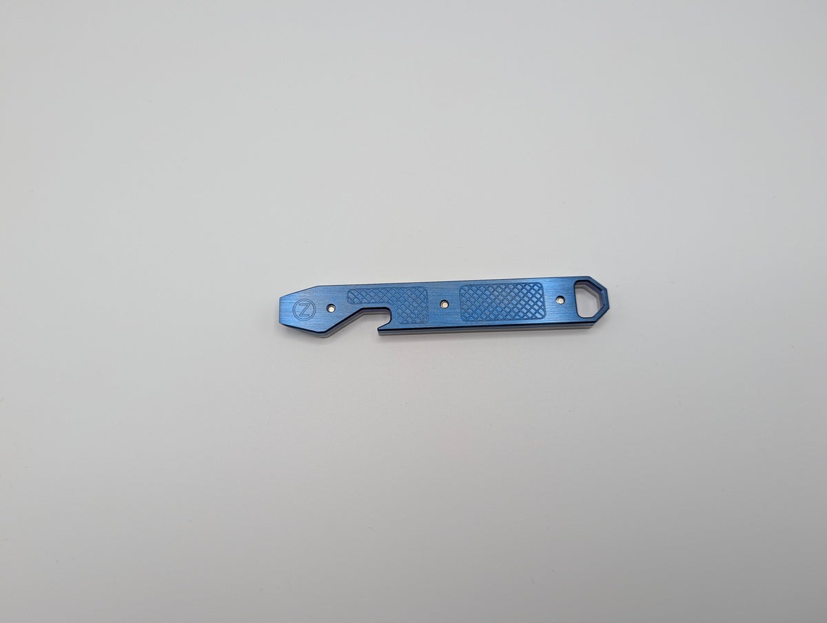 Oz Machine Company Pocket Pry 1 Raw Titanium / Royal Blue – Grade A