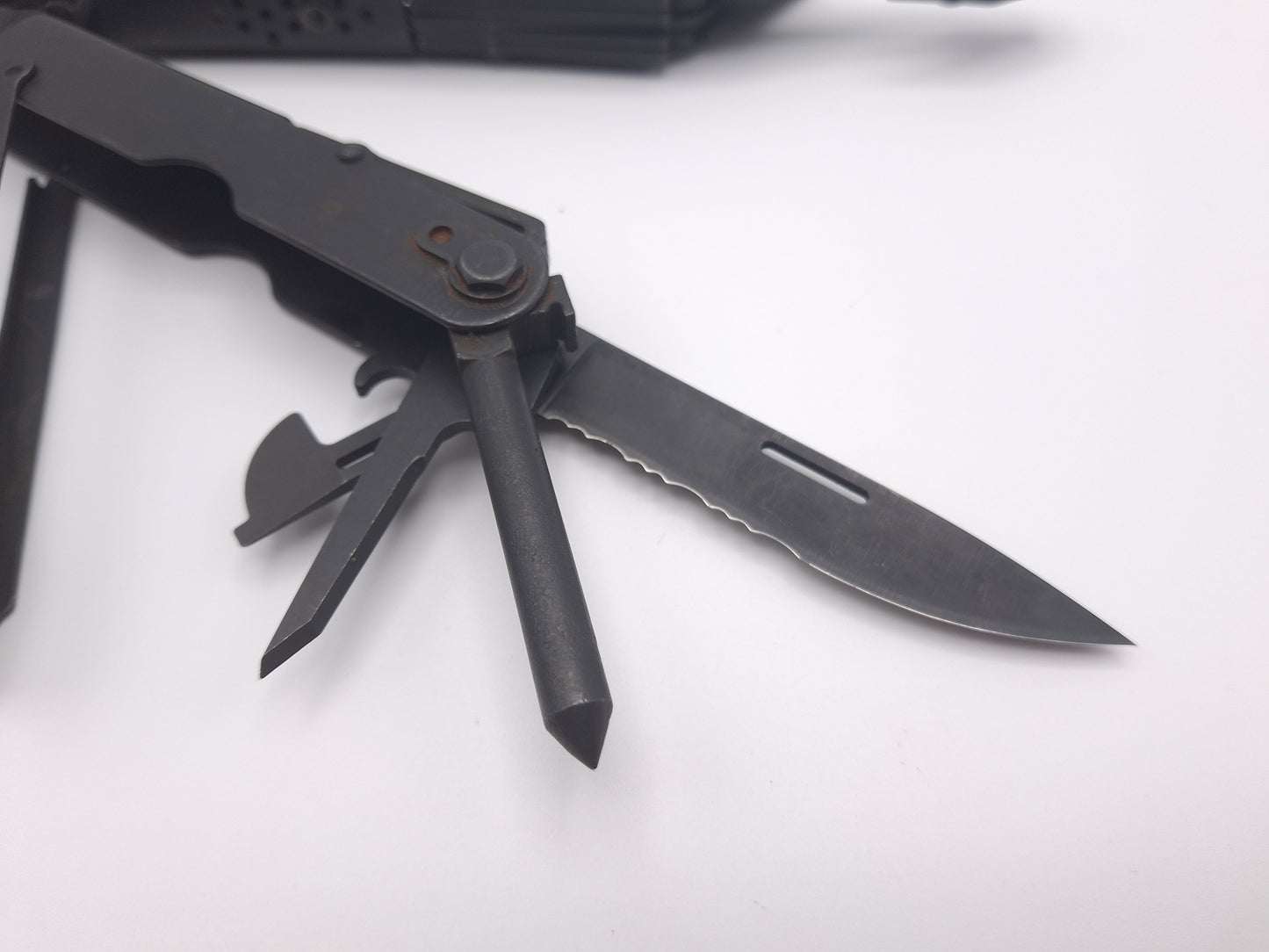 SOG PowerLock EOD Black Oxide NSN Marked – Grade B