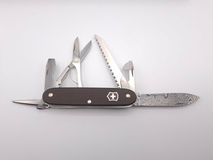 Victorinox Farmer X Alox Damast Limited Edition 2024 – Grade B