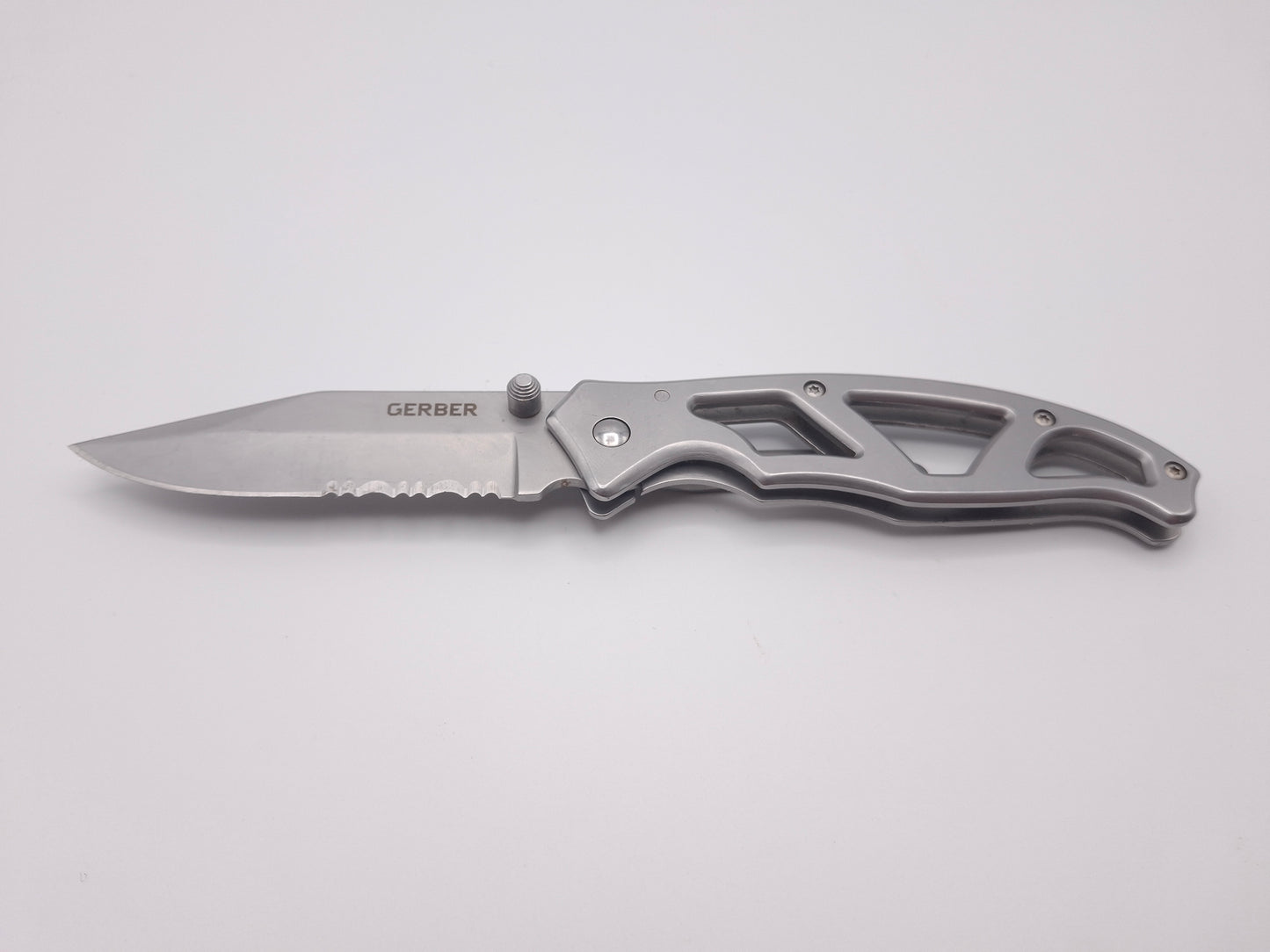 Gerber Paraframe I Serrated – Grade B