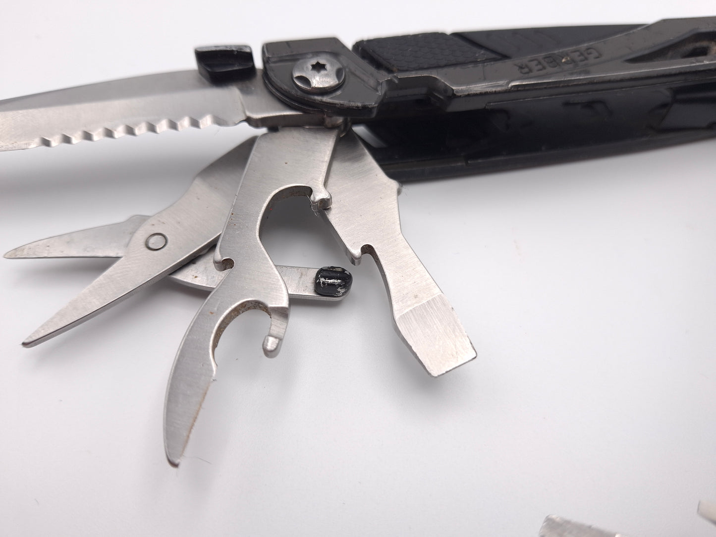 Gerber Strata Multi-Tool – Grade C