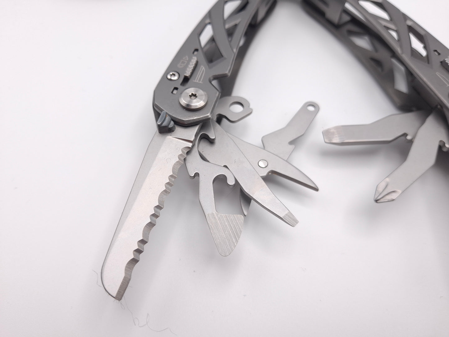 Gerber Suspension + Sheath – Grade B