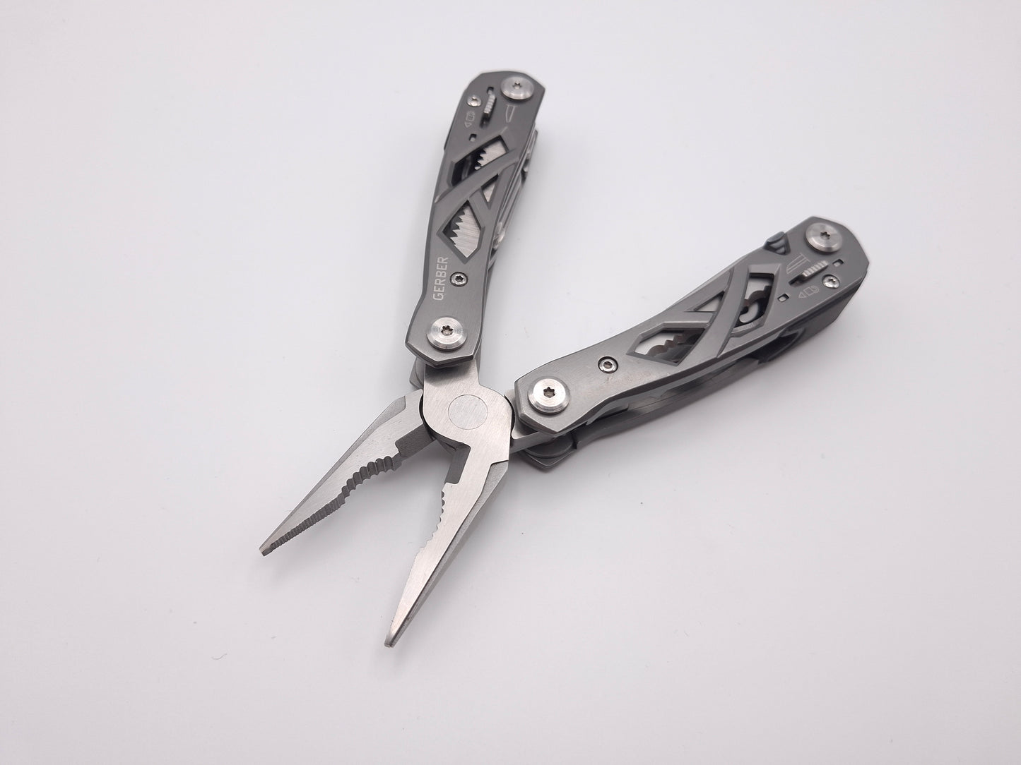 Gerber Suspension + Sheath – Grade B
