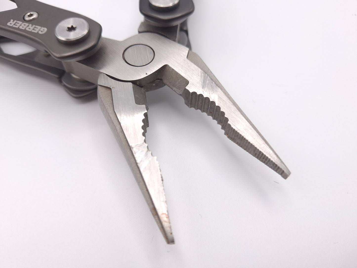 Gerber Suspension Multi-Tool (Mixed Colors) – Grade C