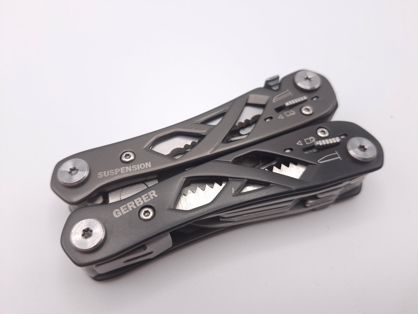 Gerber Suspension Multi-Tool (Mixed Colors) – Grade C