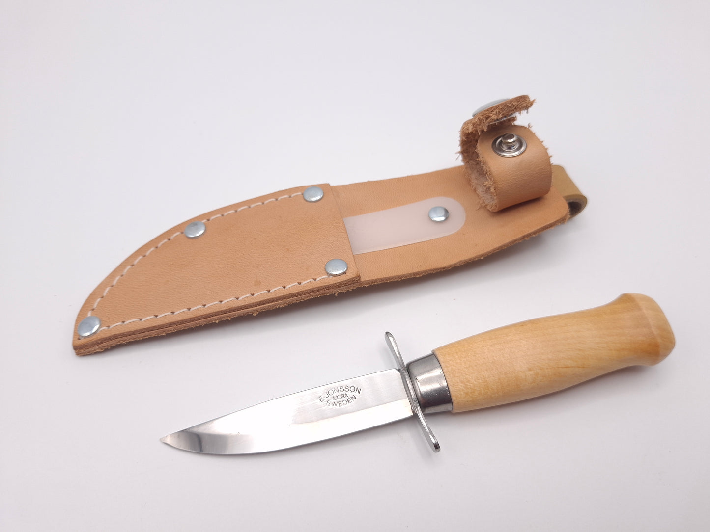 E. Jönsson Mora Scouting Knife – Grade B 