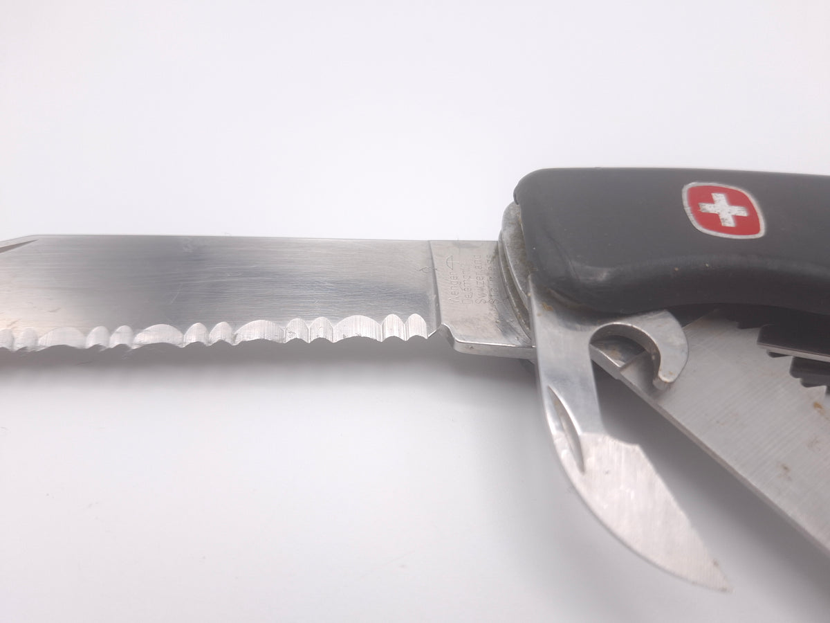 Wenger Ranger 05 Wellenschliff – Zustand C
