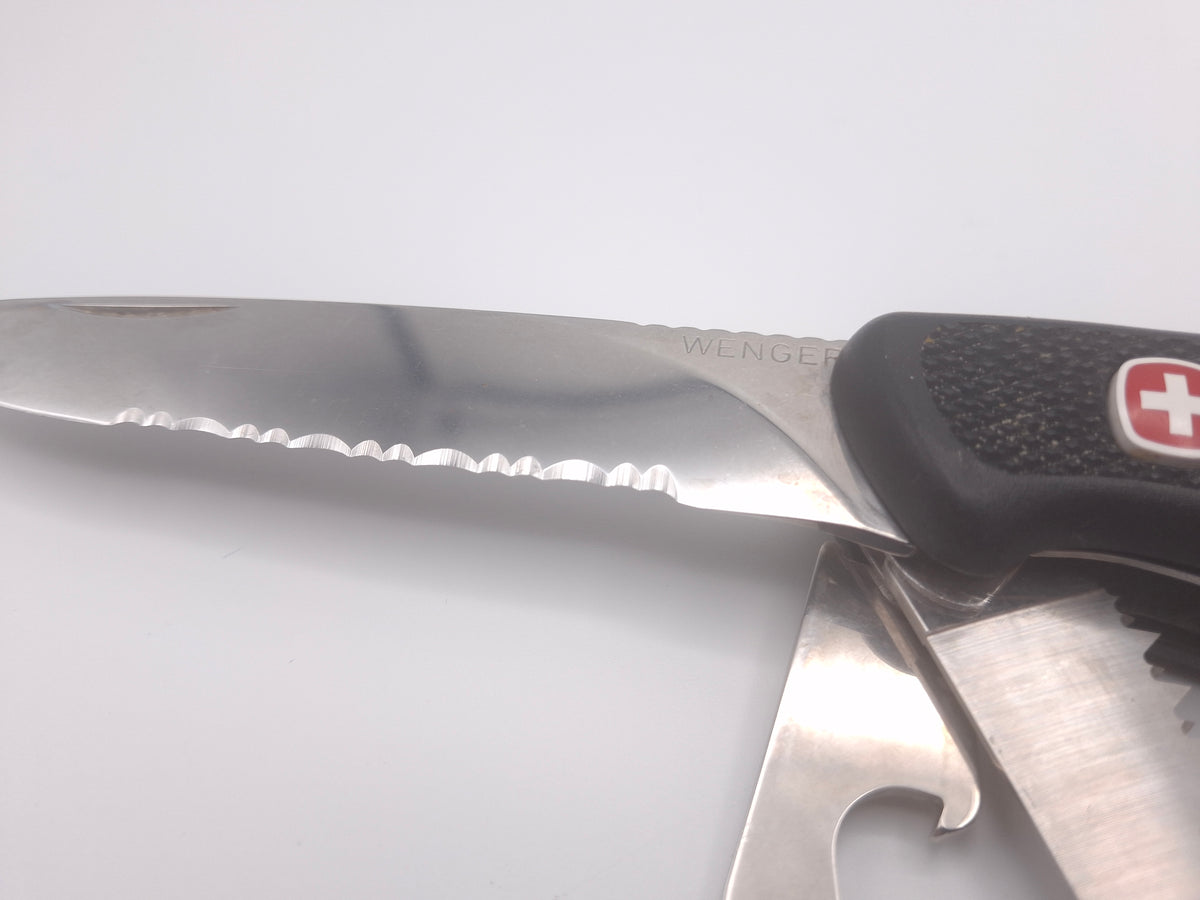Wenger Ranger 55 Serrated – Grade B