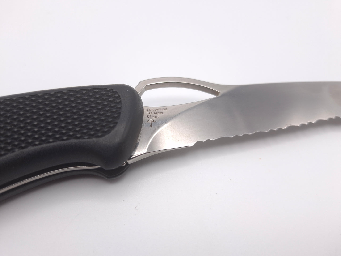 Wenger Ranger 51 Black Serrated – Grade B
