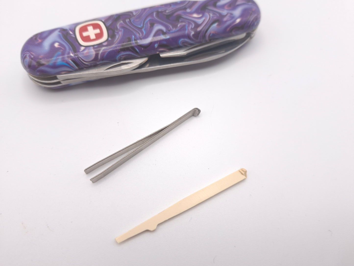 Wenger Snife 'Waves' – Grade B