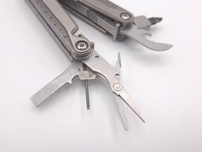 Leatherman Charge TTi 2-Hand Opening – Grade B