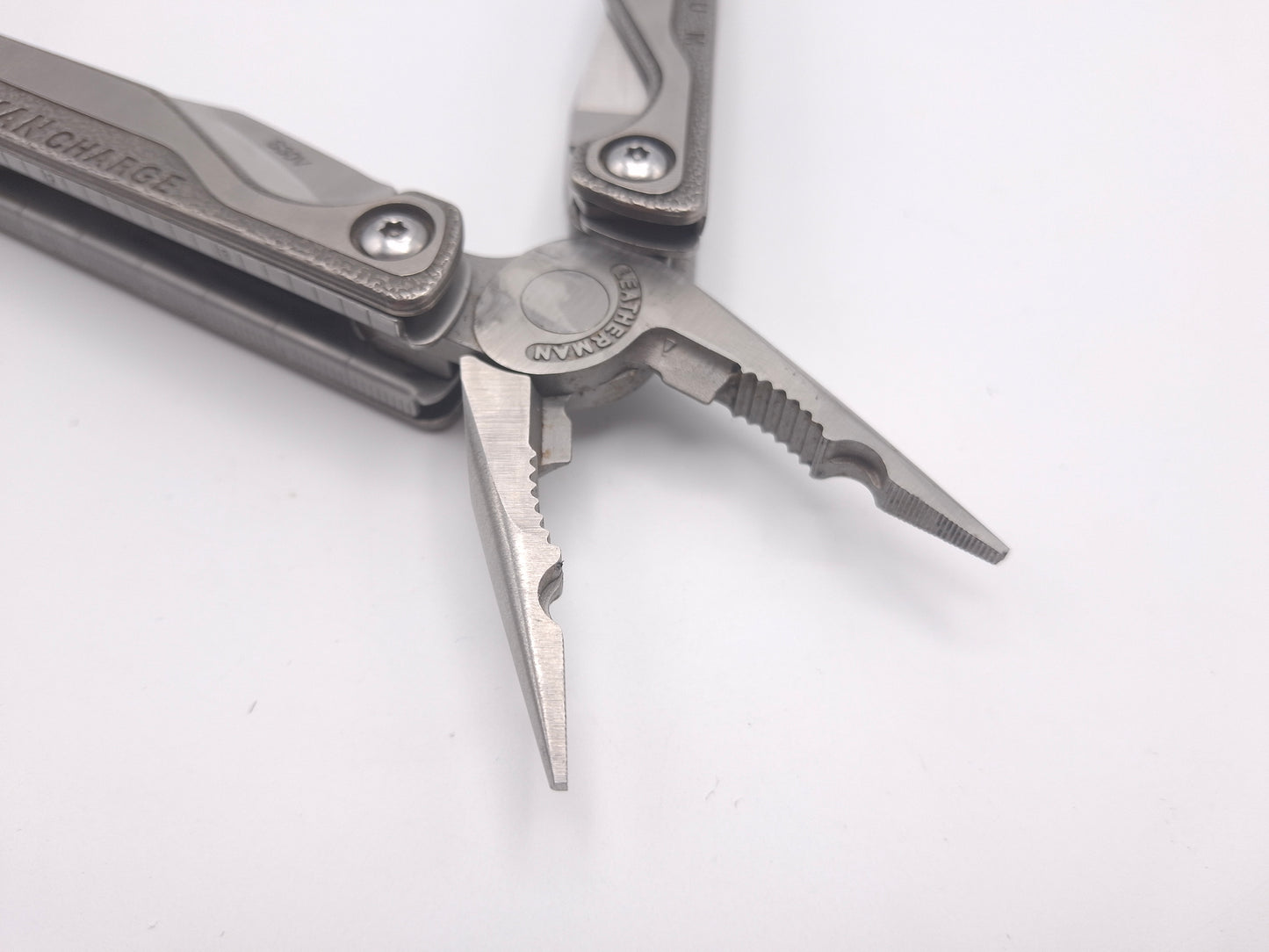 Leatherman Charge TTi 2-Hand Opening – Grade B