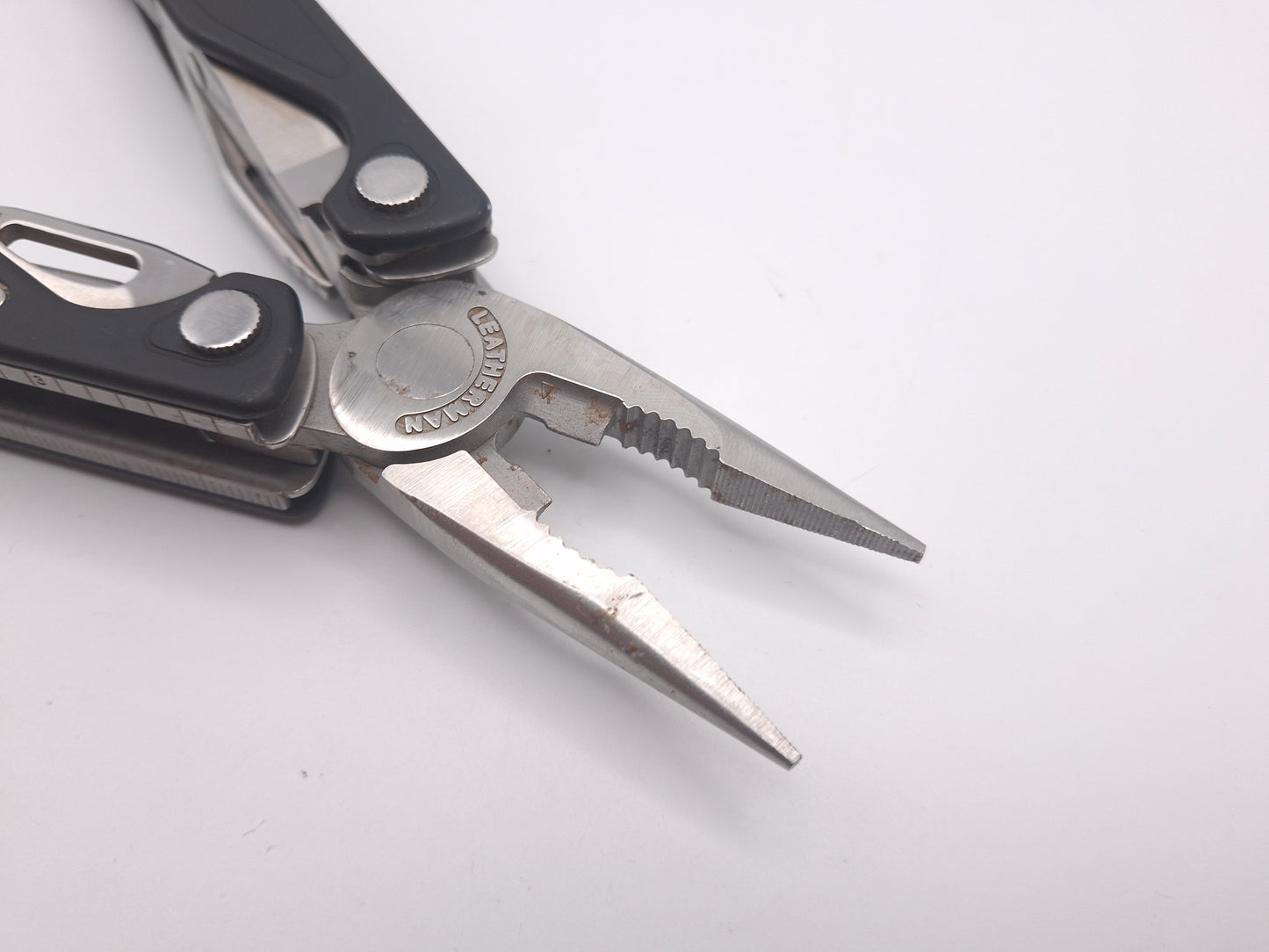Leatherman Charge AL + Lederen Foedraal – Grade B