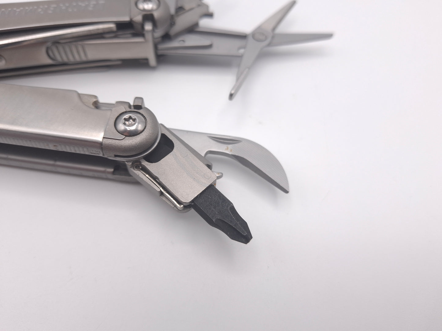 Leatherman Wave+ inc Nylon Sheath– Grade B