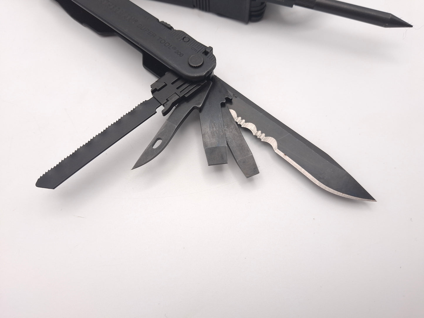 Leatherman Super Tool 300 EOD Oxyde noir – Grade B