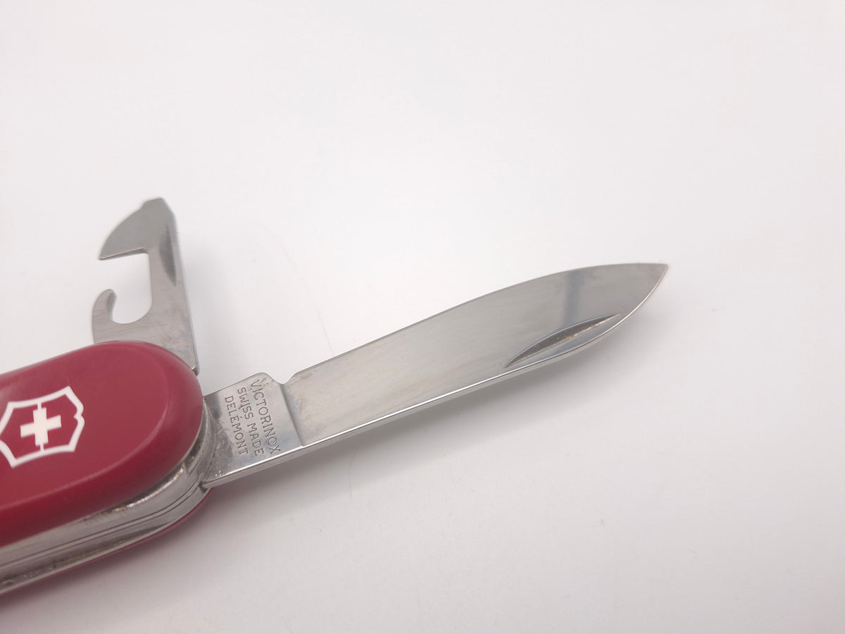 Victorinox Evolution S17 Rot – Note B