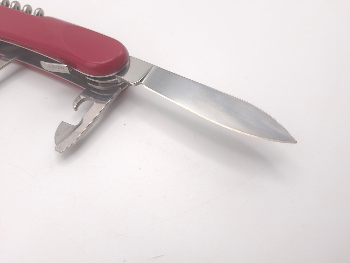 Victorinox Evolution S17 Rot – Note B