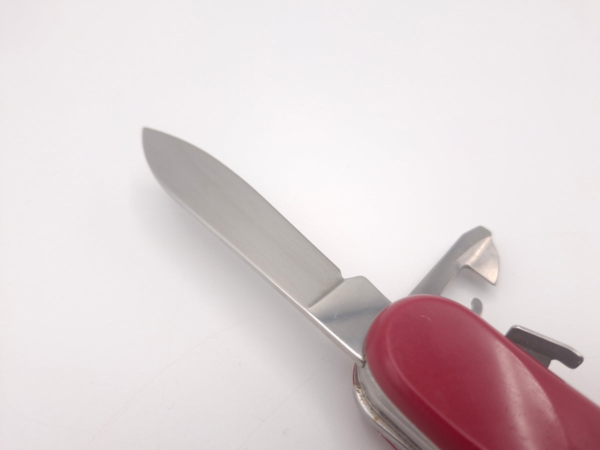 Victorinox Evolution S17 Rot – Note B