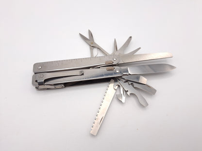 Victorinox SwissTool X met Belt Clip – Grade A