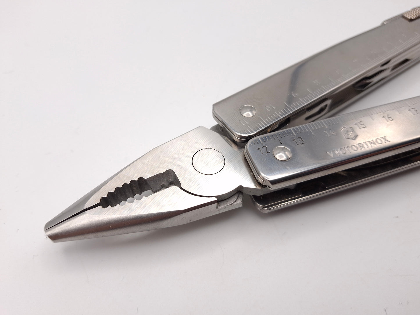 Victorinox SwissTool X met Belt Clip – Grade A