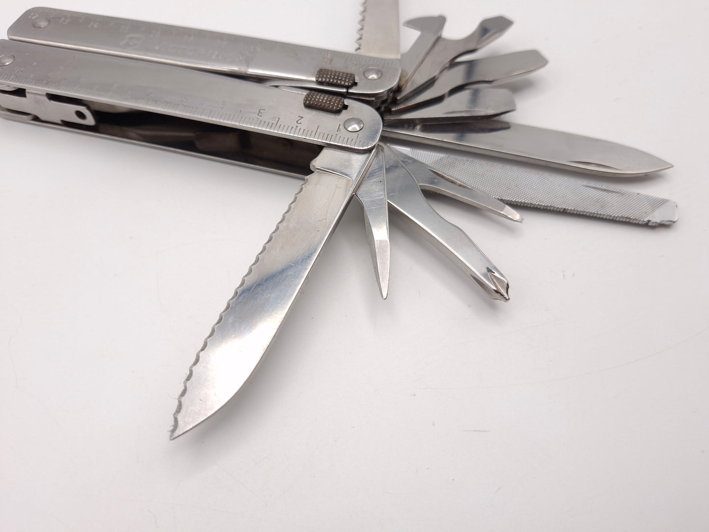 Victorinox Swiss Tool – Grade B