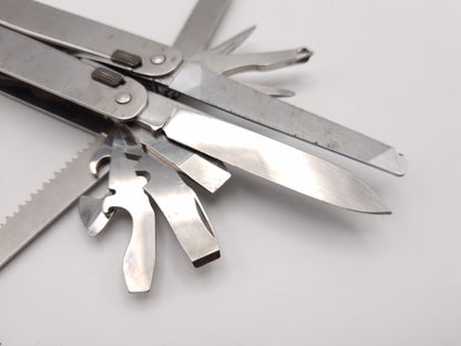 Victorinox Swiss Tool – Grade B