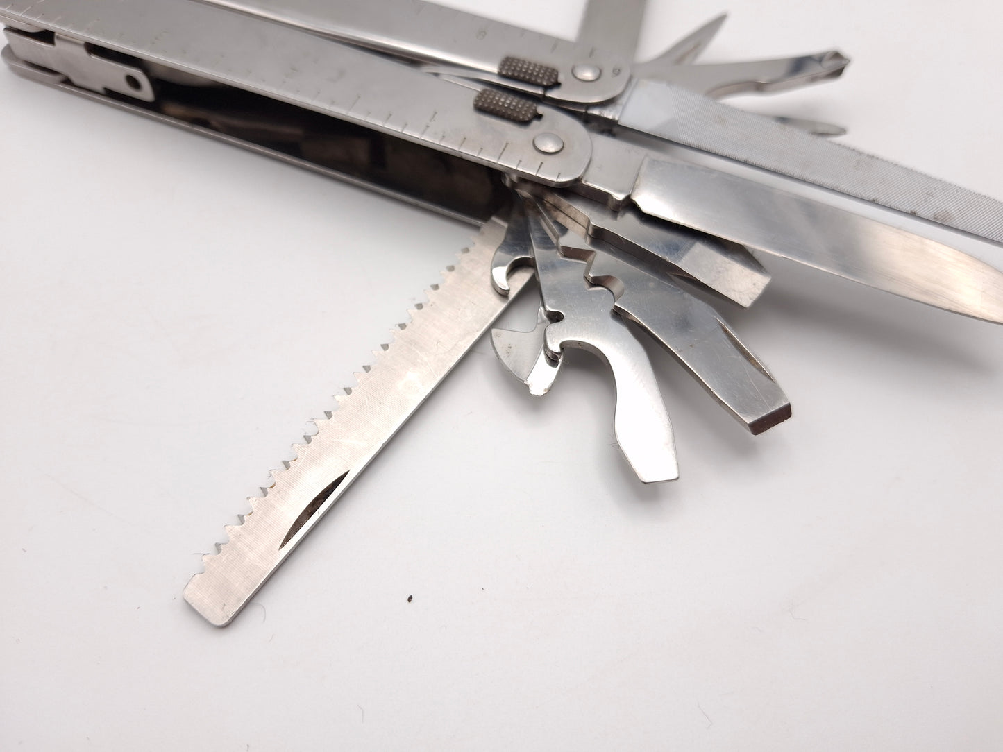 Victorinox Swiss Tool – Grade B