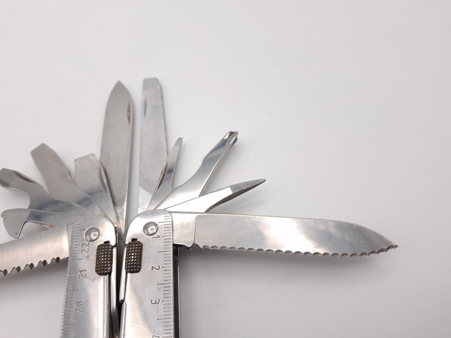 Victorinox Swiss Tool – Grade B