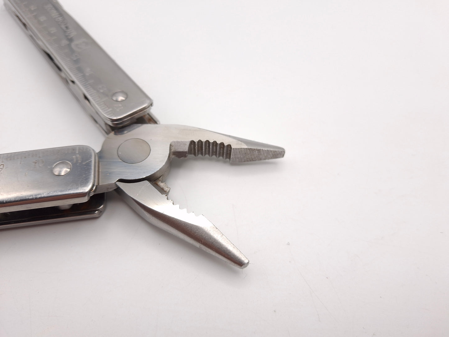 Victorinox Swiss Tool – Grade B
