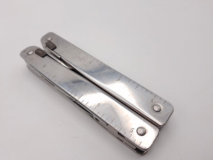 Victorinox Swiss Tool – Grade B