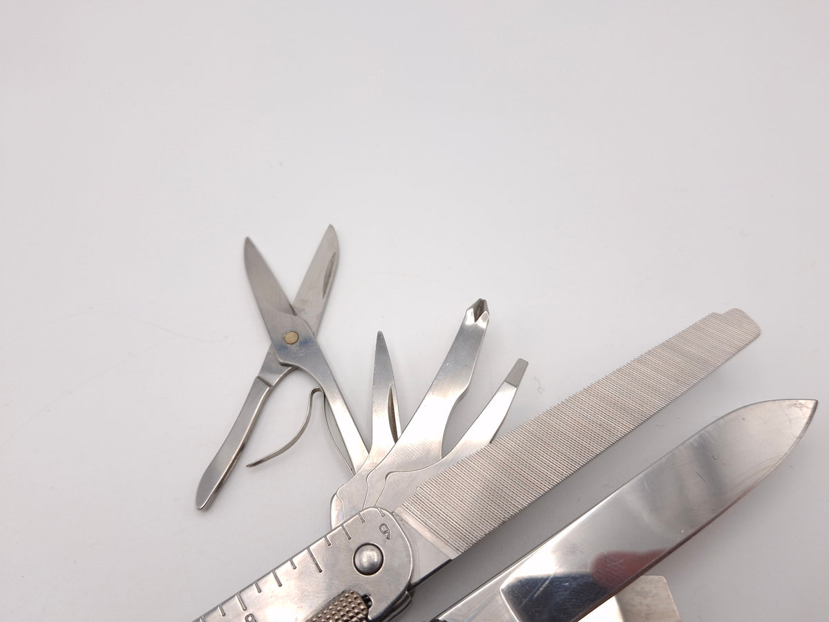 Victorinox Swiss Tool X – Grade B