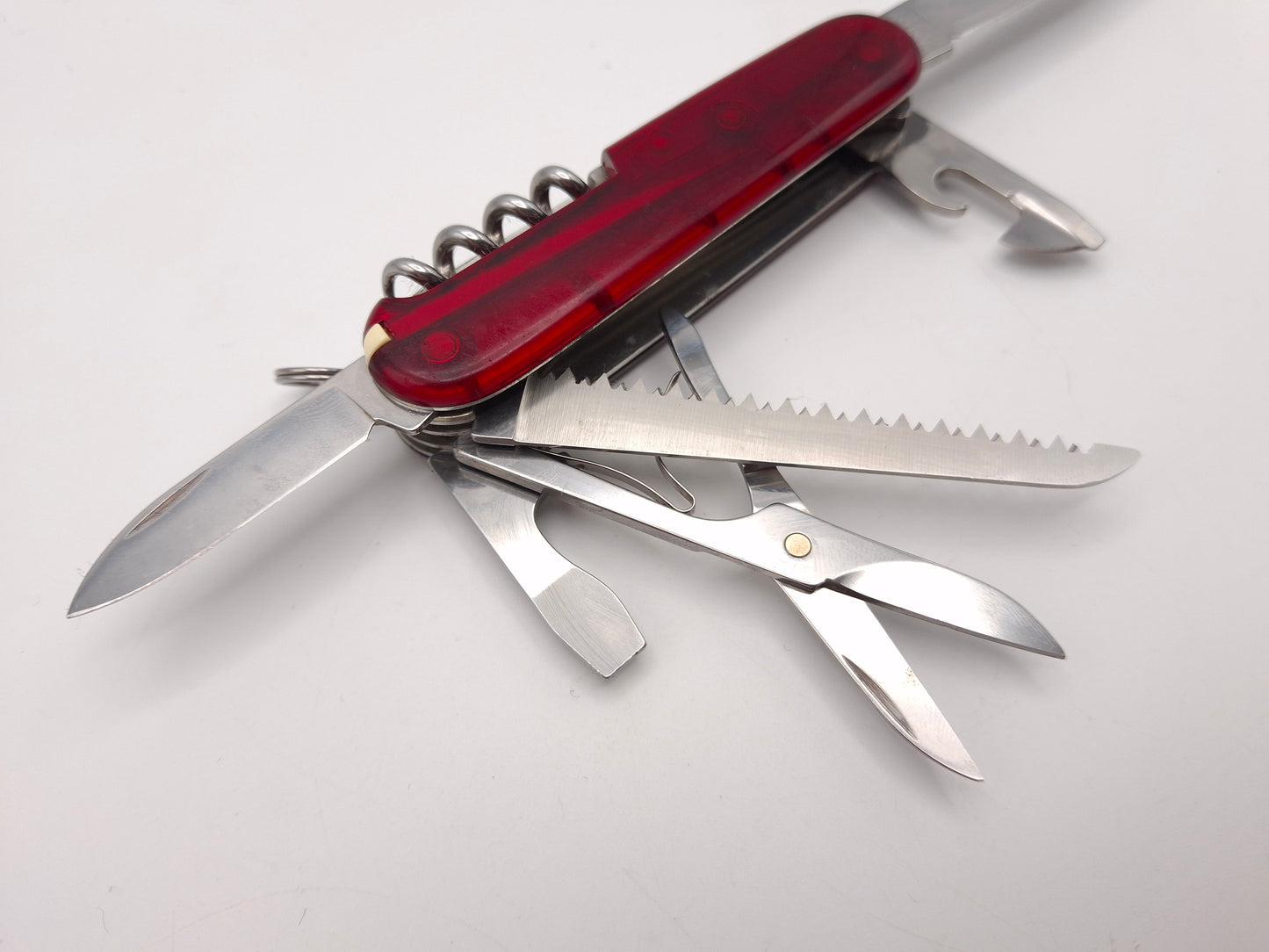 Victorinox Huntsman Transparent Red – Grade B