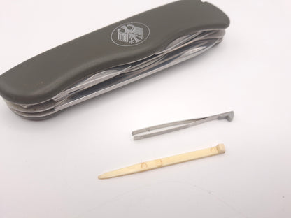 Victorinox GAK 111 (German Army Knife) BUND – Grade B