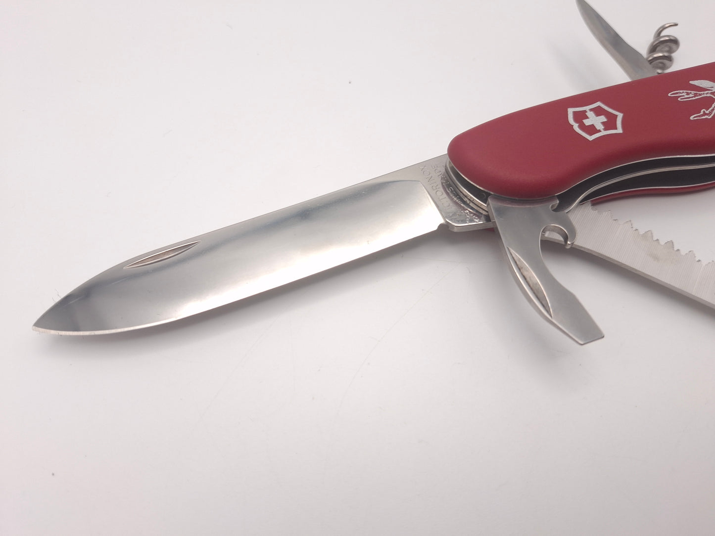 Victorinox Hunter Red – Grade A