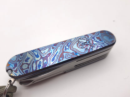 Victorinox Deluxe Tinker Damast Limited Edition 2018 MetonBoss Alien Timascus – Grade A