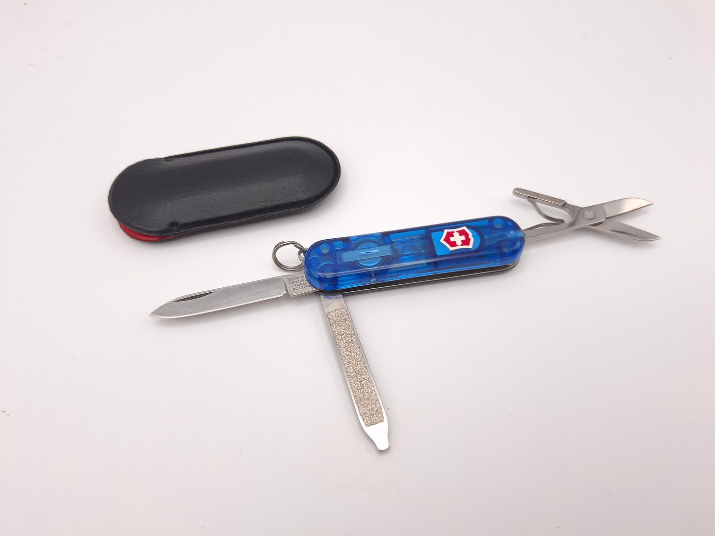 Victorinox Swiss Lite Blue Transparent – ​​Grade A