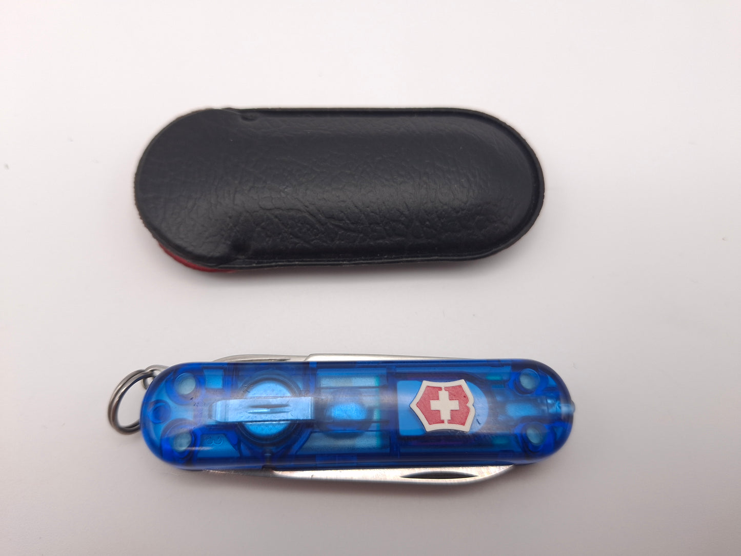 Victorinox Swiss Lite Blue Transparent – ​​Grade A