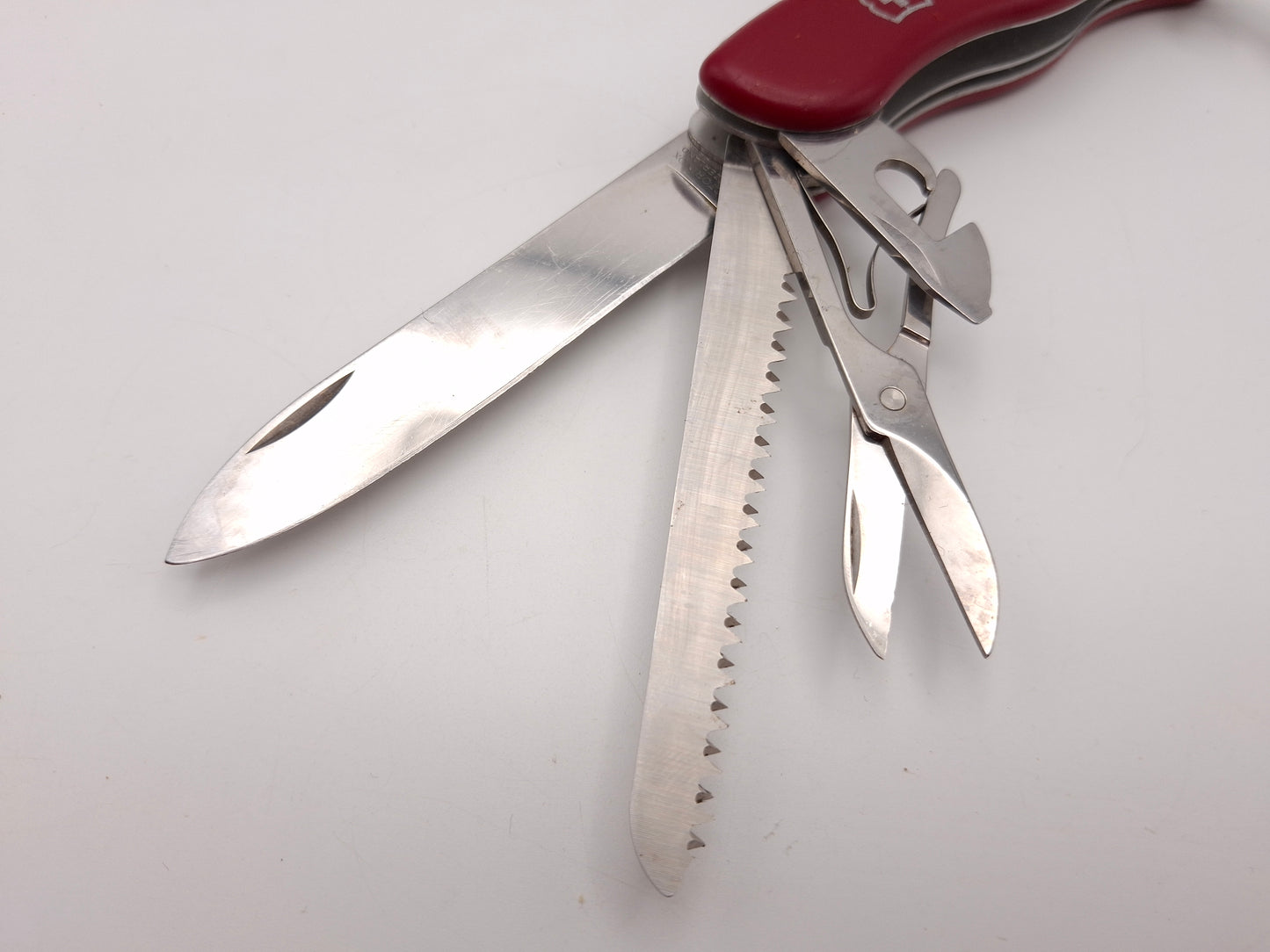 Victorinox Outrider Slide Lock Red – Grade C