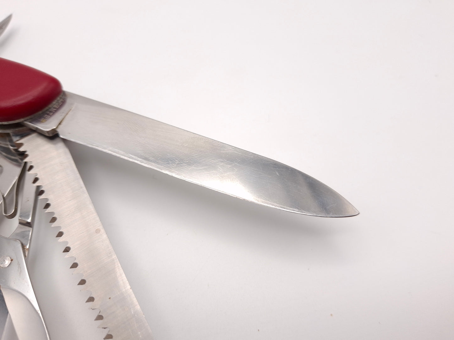 Victorinox Outrider Slide Lock Red – Grade C