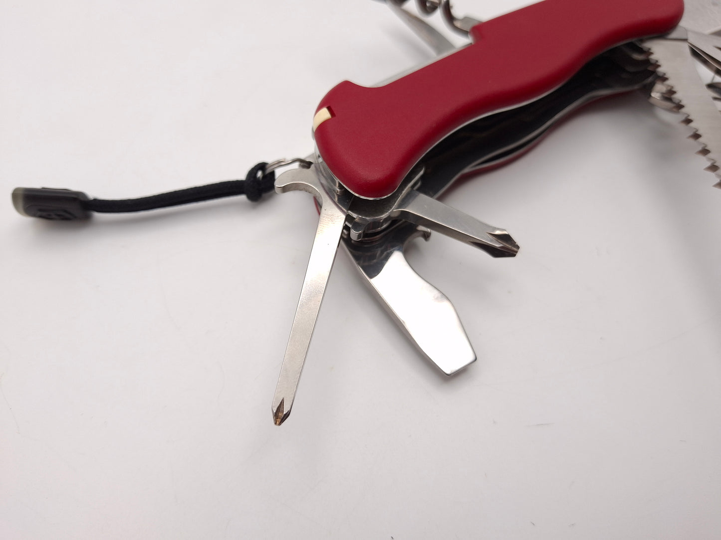 Victorinox Hercules Red – Grade B