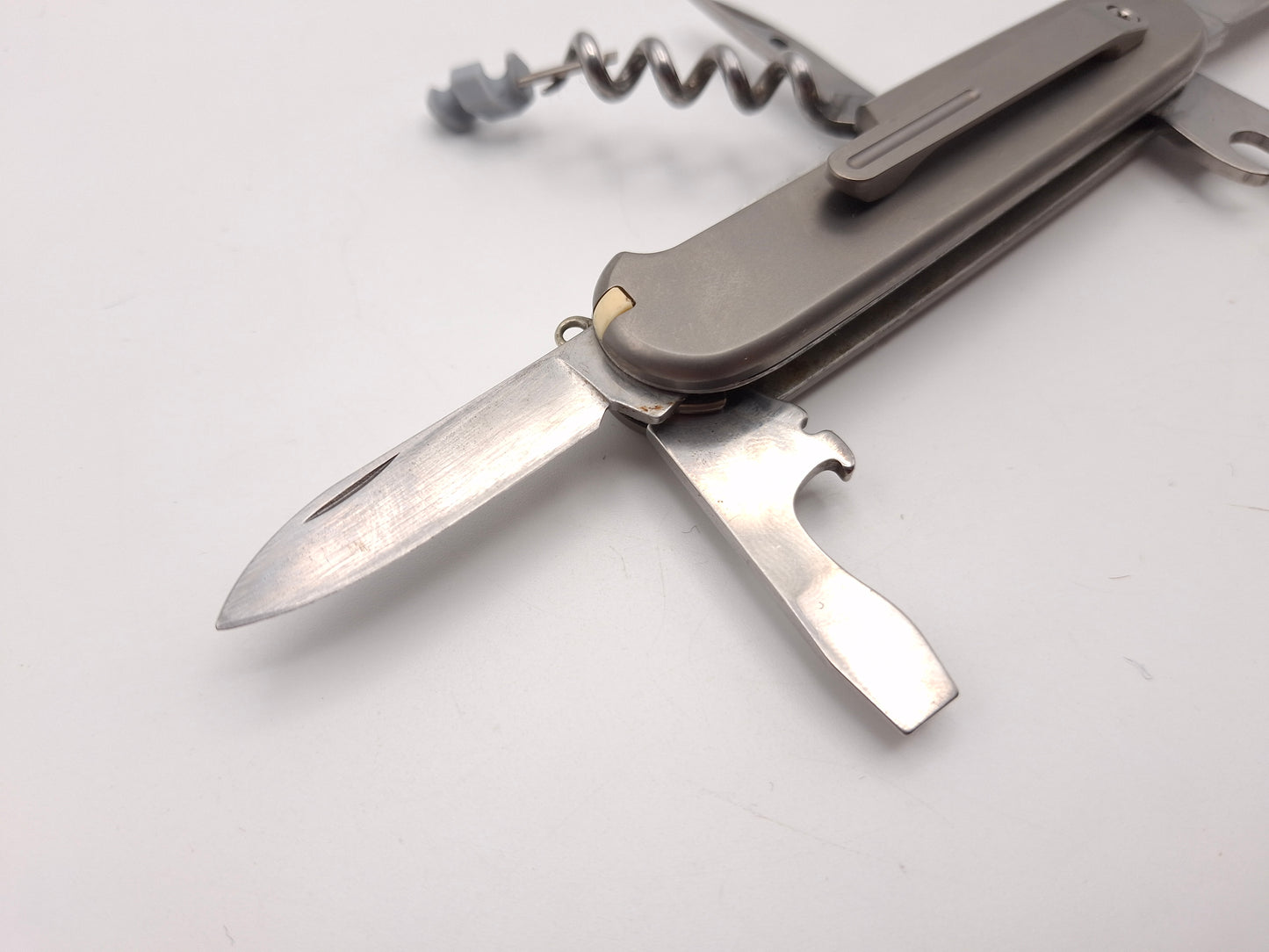 Victorinox Spartan Titanium Custom – Grade B