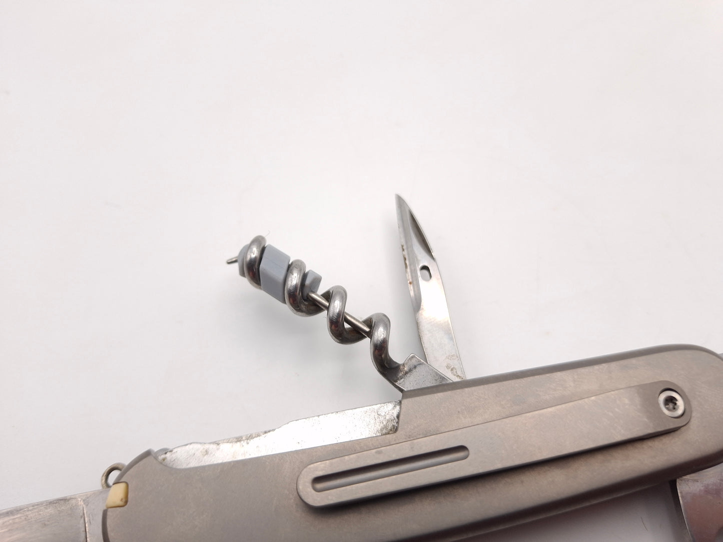 Victorinox Spartan Titanium Custom – Grade B