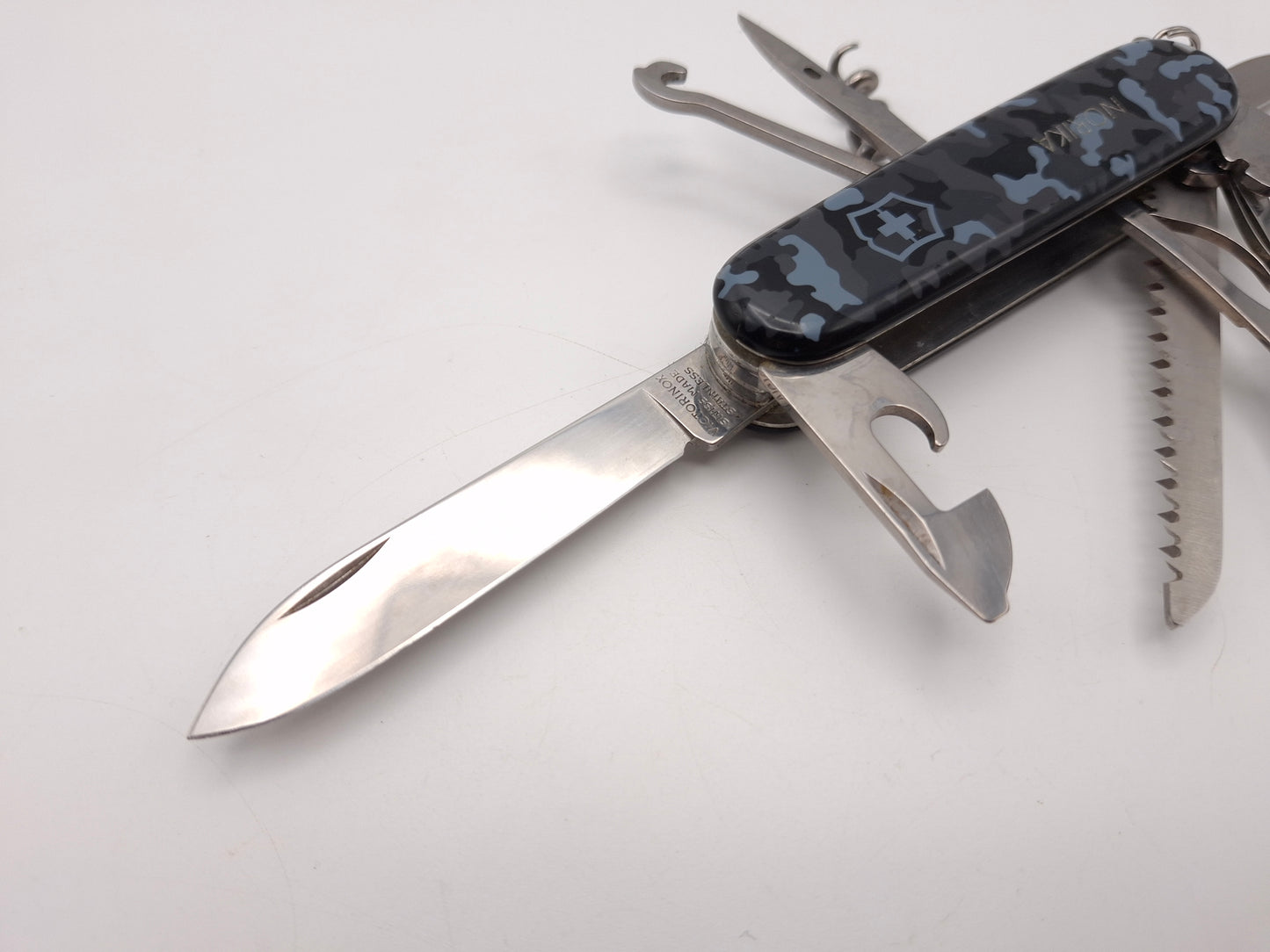 Victorinox Huntsman Navy Camouflage gravering NORIKA – OUTLET