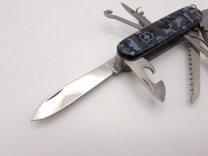 Victorinox Huntsman Navy Camouflage gravering NORIKA – OUTLET