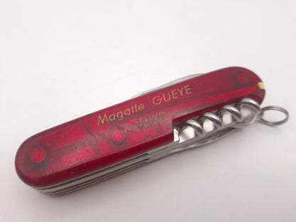 Victorinox Huntsman transparant rood met gravering– OUTLET