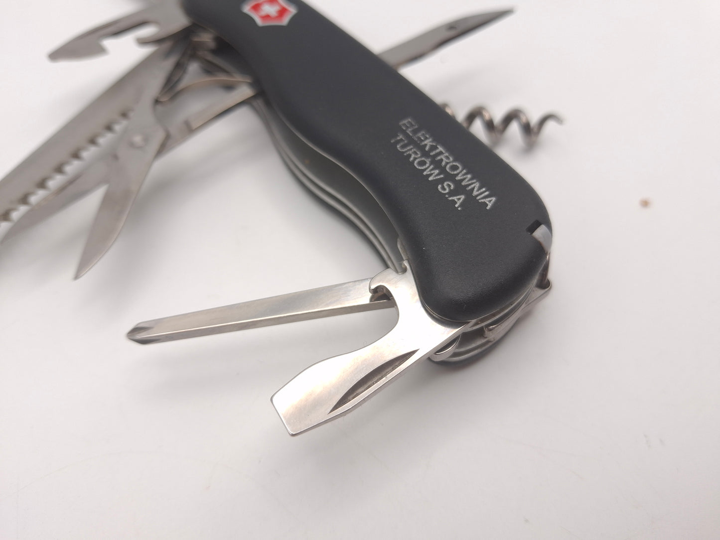 Victorinox Outrider Black opdruk Elektrownia Turów – OUTLET