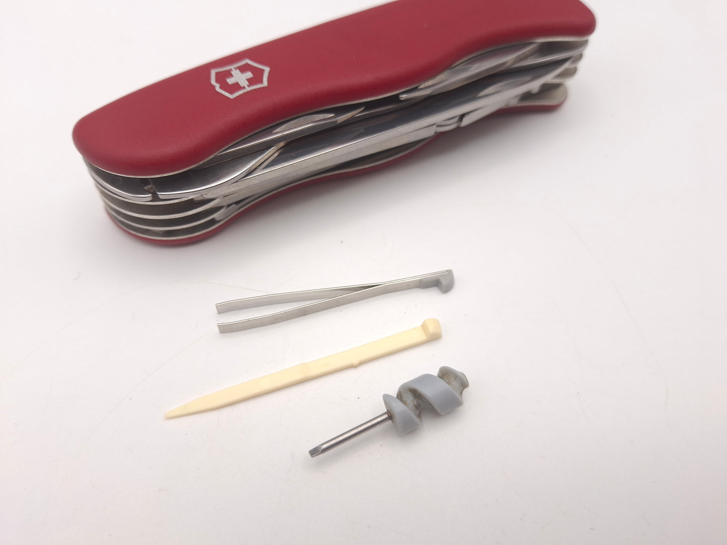 Victorinox Hercules Rood gravure Rik – OUTLET