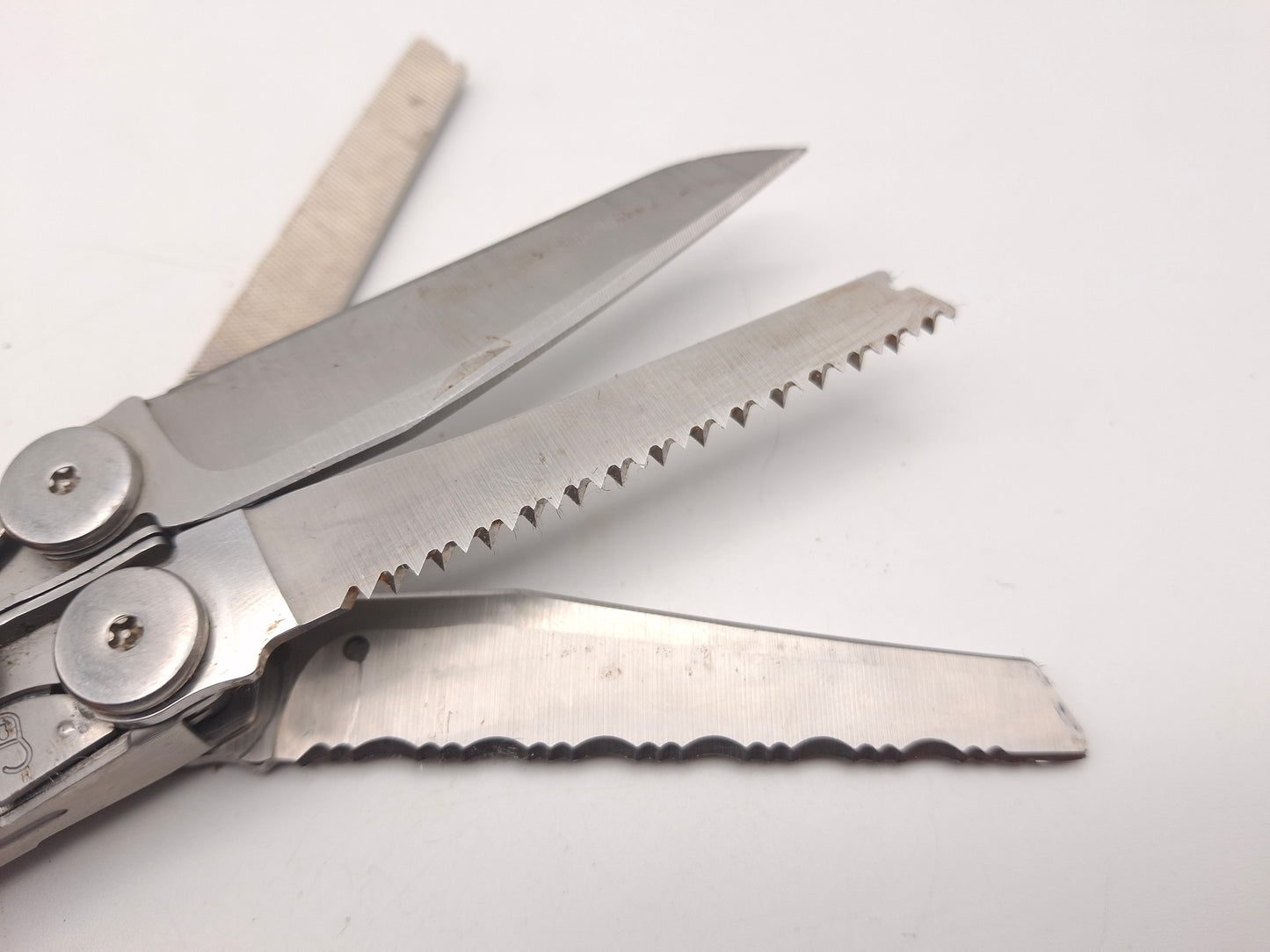 Leatherman Wave 2H – Defecte lock interne tools  – OUTLET