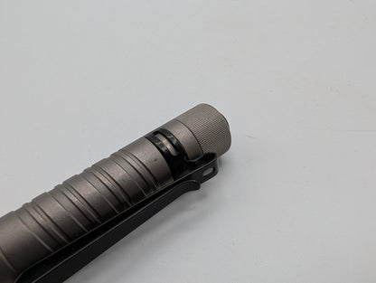 Olight i5T EOS Titanium Limited Edition - Grade B