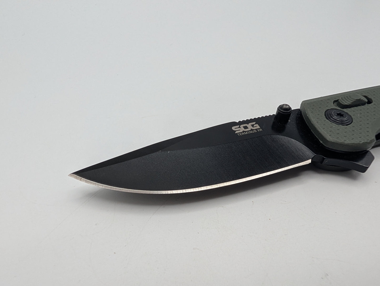 SOG Terminus XR OD Green G10 – Catégorie B
